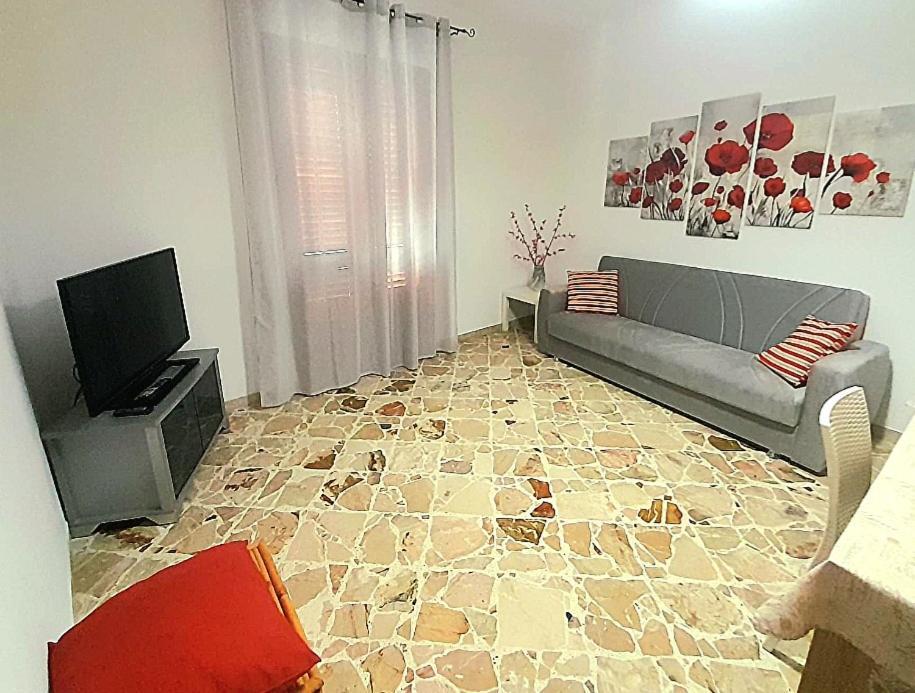 Little Italy Apartment กัสเตลลัมมาเร เดล โกลโฟ ภายนอก รูปภาพ