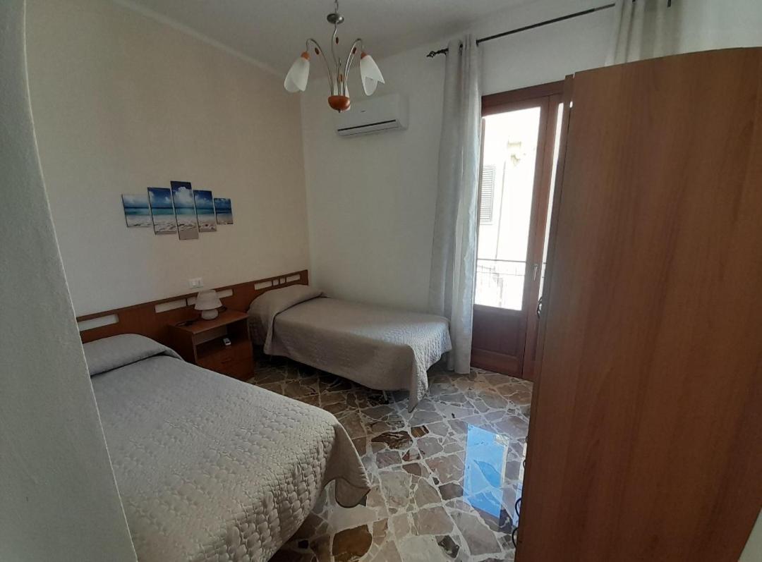 Little Italy Apartment กัสเตลลัมมาเร เดล โกลโฟ ภายนอก รูปภาพ